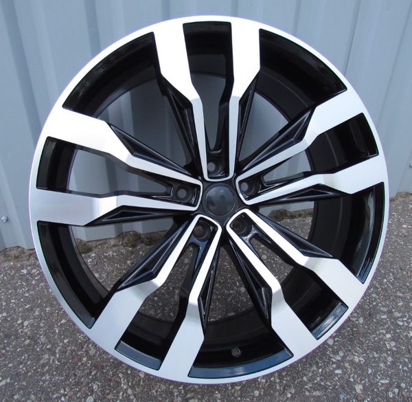 Jante Tiguan R Line Black Polished pour Volkswagen Touran de 01/2003 à 2010 par Auto Look Perfect